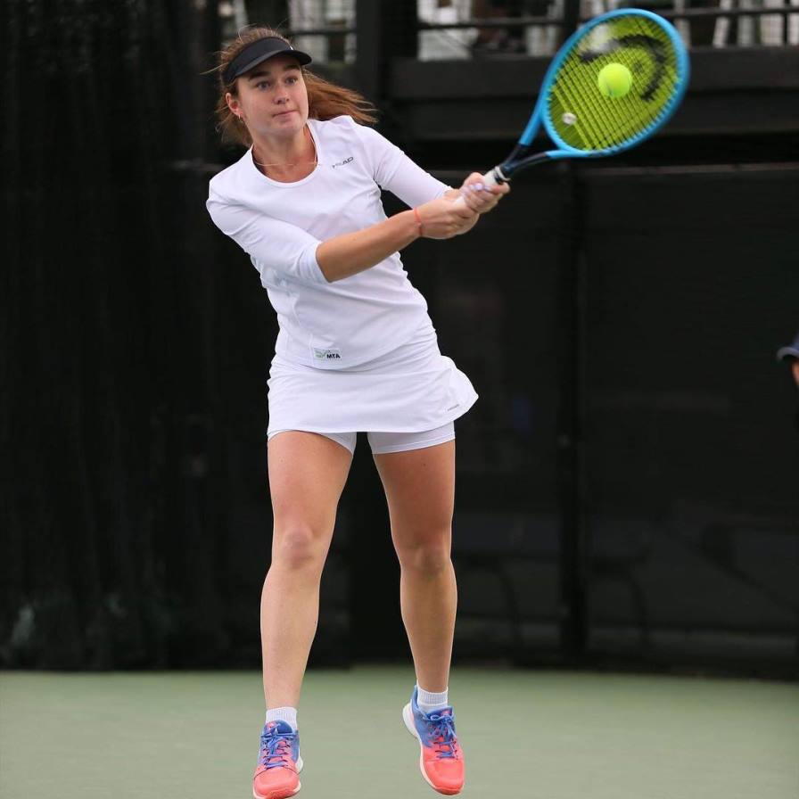 Pro tennis player tokenizes part of her arm